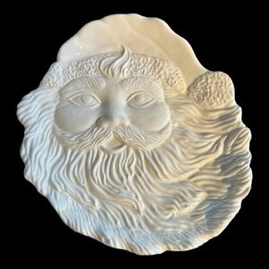 Mikasa Santa plate, porcelain, gold trim, no flaws